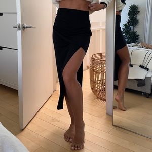 NBD Black MIDI Skirt